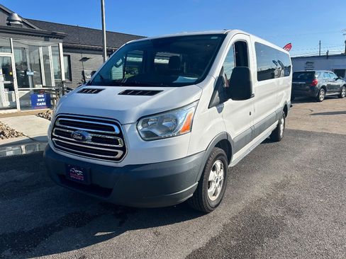 Used 2017 Ford Transit 350 XLT RWD image 1