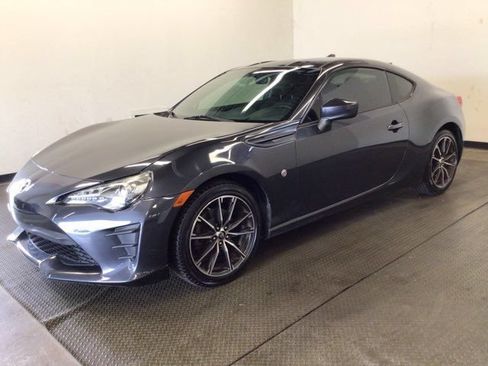 Used 2017 Toyota 86 RWD image 3