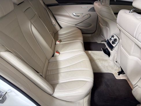 Used 2020 Mercedes-Benz S 560 Sedan image 13