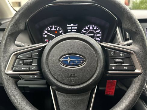Used 2025 Subaru Outback AWD/4WD image 27