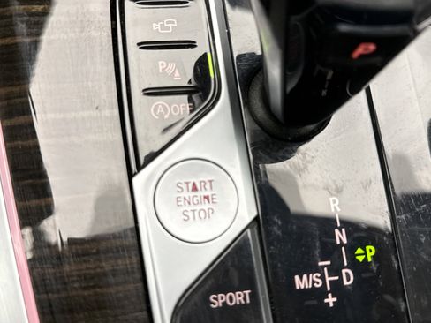 Used 2020 BMW X5 xDrive40i w/ Premium Package image 22