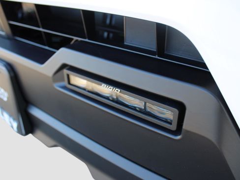 Used 2025 Toyota Tacoma SR5 image 29