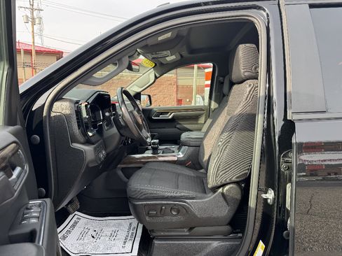 Used 2023 Chevrolet Silverado 1500 RST w/ Z71 Off-Road Package image 23