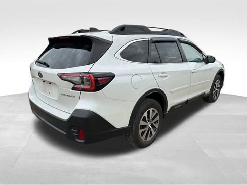 Used 2021 Subaru Outback Premium w/ Tech Package 1 image 3