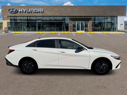 New 2026 Hyundai Elantra SEL Sport Premium image 35