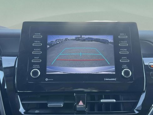 Used 2022 Toyota Camry LE image 14