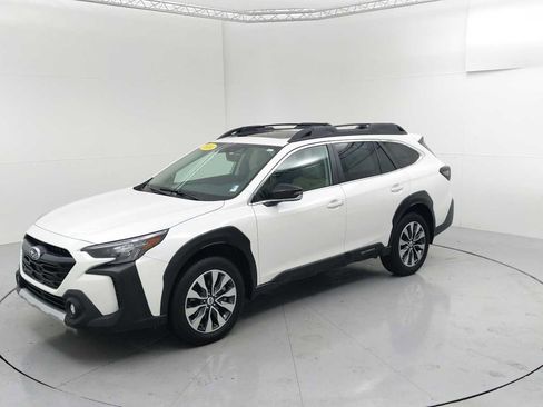 Certified 2024 Subaru Outback Limited AWD/4WD image 4