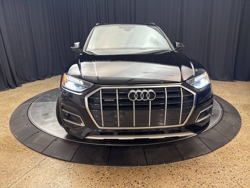 Used 2023 Audi Q5 2.0T Premium w/ Convenience Package AWD/4WD image 9