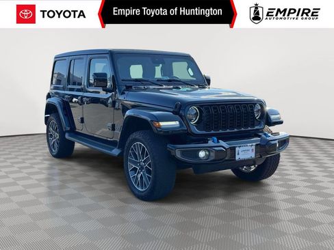 Used 2024 Jeep Wrangler High Altitude AWD/4WD image 1