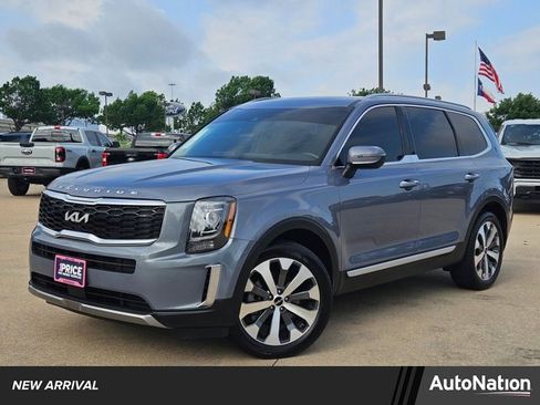 Used 2022 Kia Telluride S image 1