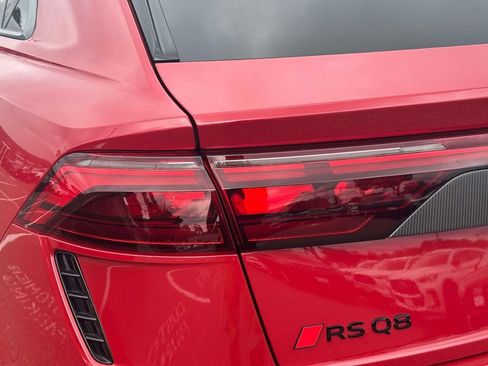 Used 2025 Audi RS Q8 performance AWD/4WD image 10