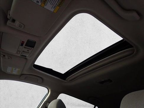 Used 2019 Subaru Outback 2.5i Premium w/ Popular Package #2 image 15