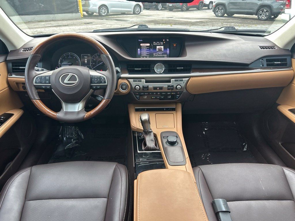 Used 2018 Lexus ES 350 w/ Premier Package FWD image 31