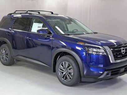New 2025 Nissan Pathfinder SV w/ Cargo Package
