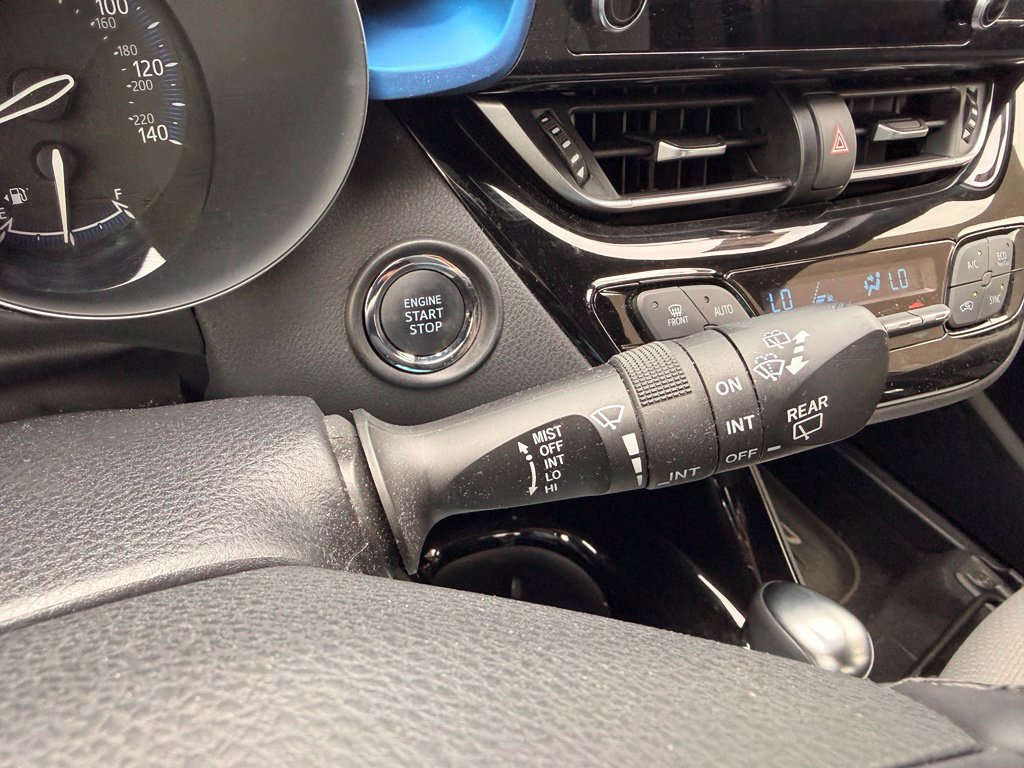 Used 2019 Toyota C-HR XLE FWD image 16