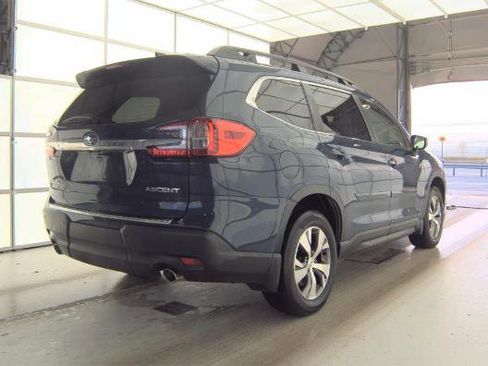 Used 2023 Subaru Ascent Premium w/ Convenience Package AWD/4WD image 6