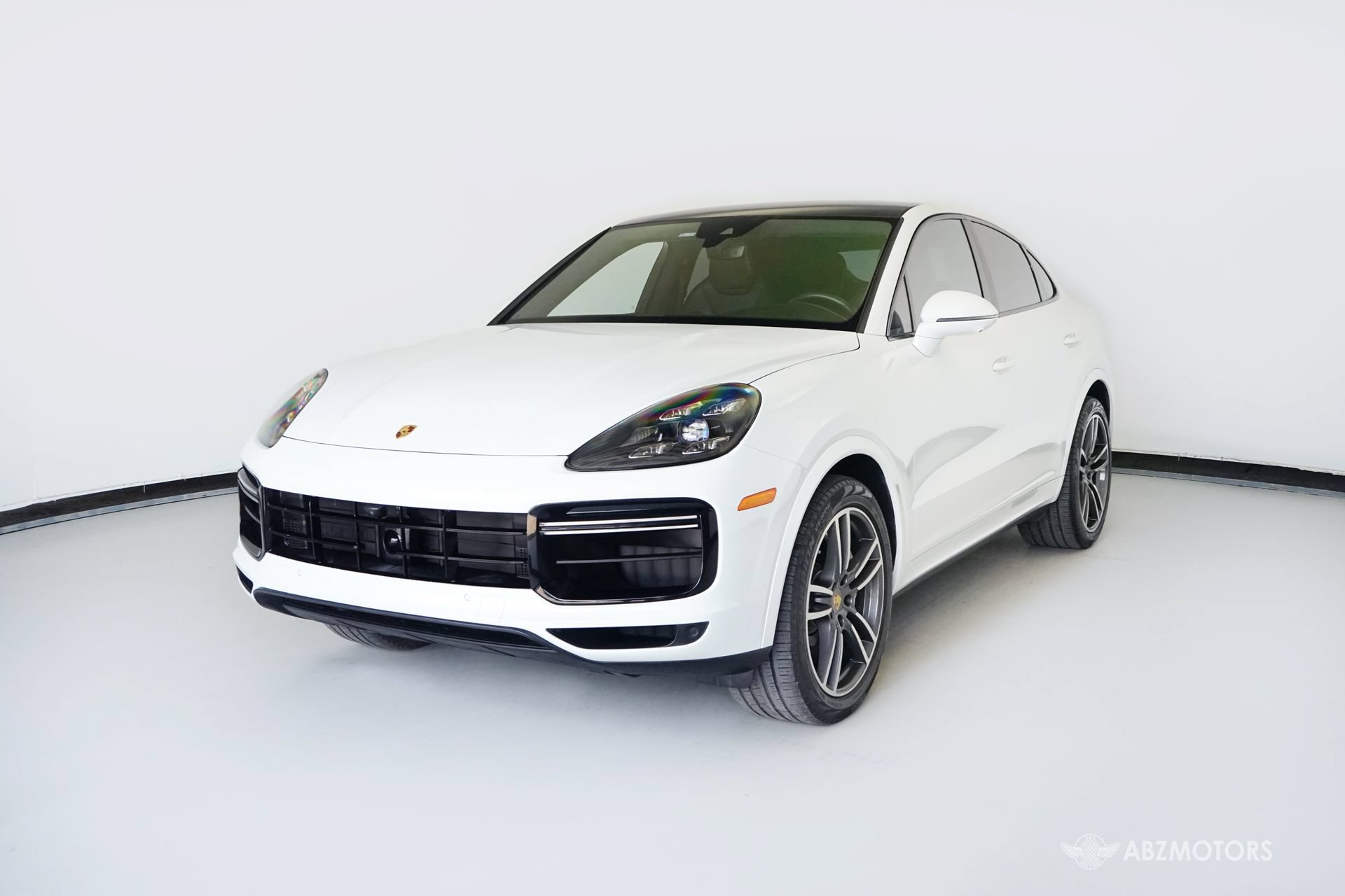 Used 2020 Porsche Cayenne Turbo AWD/4WD image 2