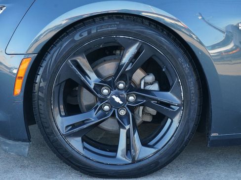 Used 2019 Chevrolet Camaro LT w/ RS Package image 14