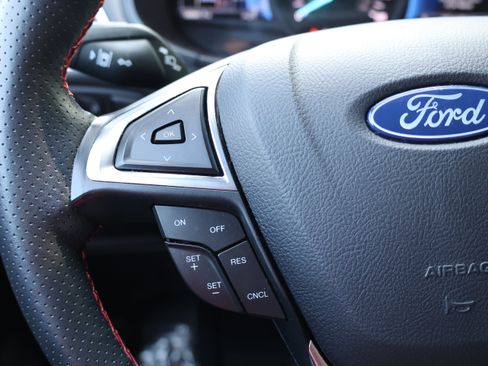 Used 2024 Ford Edge ST-Line AWD/4WD image 27