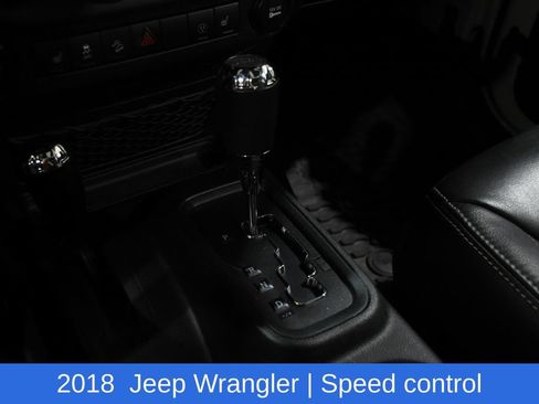 Used 2018 Jeep Wrangler Unlimited Rubicon w/ Cold Weather Group AWD/4WD image 23