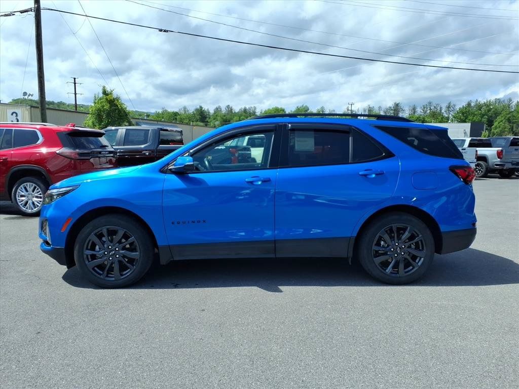 Certified 2024 Chevrolet Equinox RS w/ RS Leather Package AWD/4WD image 3