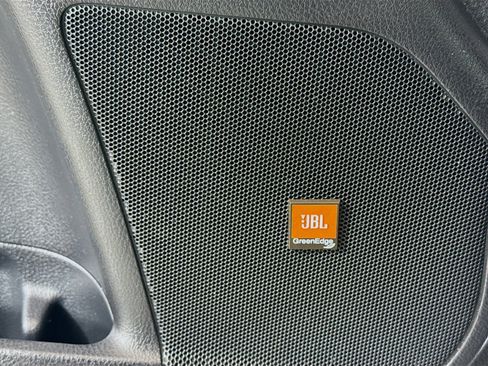 Used 2018 Toyota Highlander Limited Platinum image 21