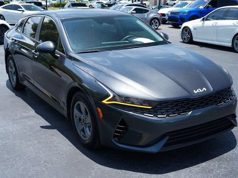 Used 2022 Kia K5 LXS FWD image 18