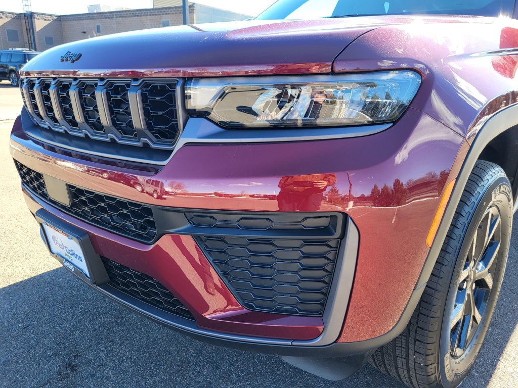 New 2026 Jeep Grand Cherokee Altitude AWD/4WD image 8