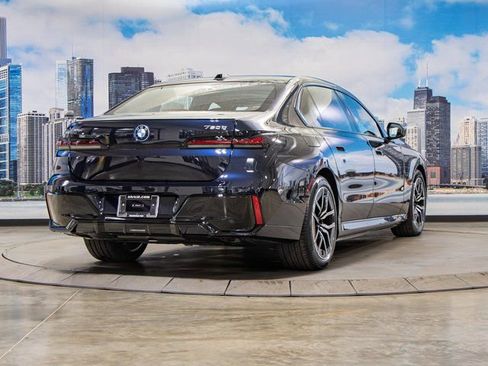 Used 2025 BMW 750e xDrive w/ Premium Package image 8