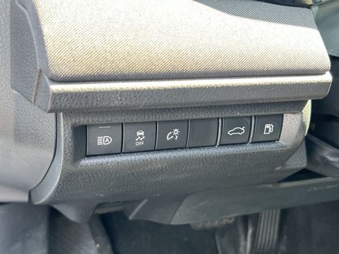 Used 2025 Toyota Camry LE FWD image 23