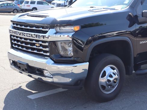 Used 2020 Chevrolet Silverado 3500 LTZ w/ LTZ Plus Package AWD/4WD image 7