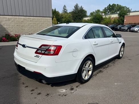 Used 2017 Ford Taurus SEL w/ Equipment Group 201A FWD image 5