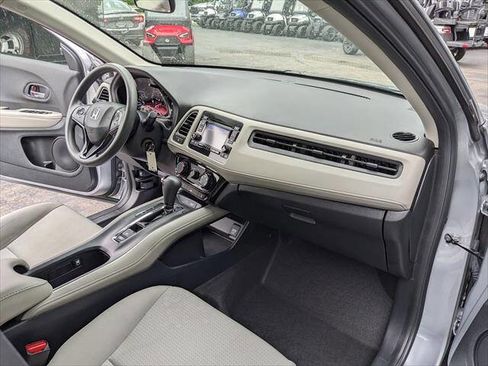 Used 2022 Honda HR-V LX image 19