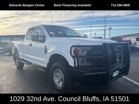 Used 2017 Ford F250 XL w/ Power Equipment Group image 2