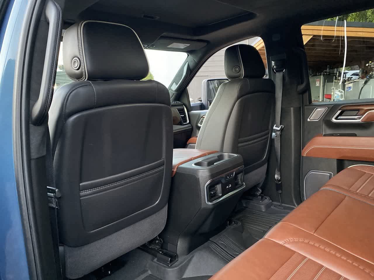 Used 2025 GMC Sierra 3500 Denali Ultimate AWD/4WD image 15