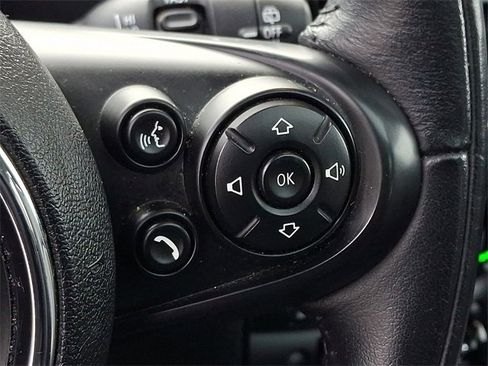 Used 2017 MINI Cooper Clubman ALL4 image 23