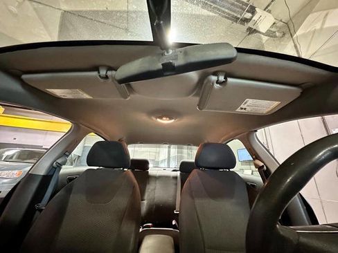 Used 2006 Pontiac G6 Sedan w/ Drivers Package FWD image 33