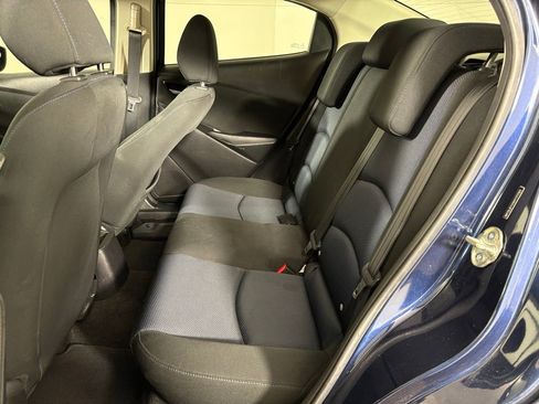 Used 2017 Toyota Yaris iA image 71