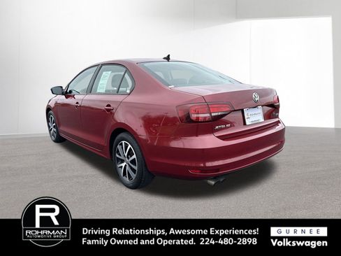 Used 2016 Volkswagen Jetta SE FWD image 6