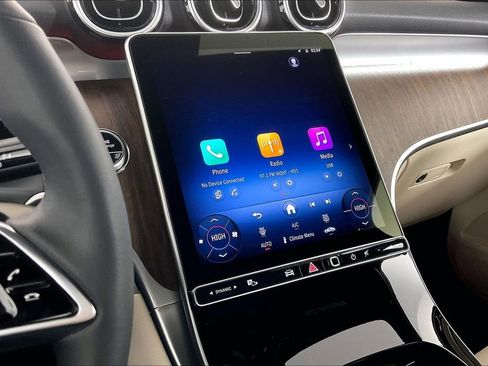 Used 2026 Mercedes-Benz GLC 300 4MATIC image 6