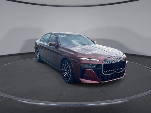 Used 2026 BMW 740i RWD image 12