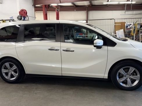 Used 2018 Honda Odyssey EX-L image 4