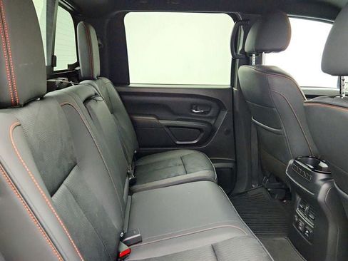 Used 2022 Nissan Titan PRO-4X AWD/4WD image 23