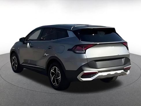 Used 2025 Kia Sportage LX image 11