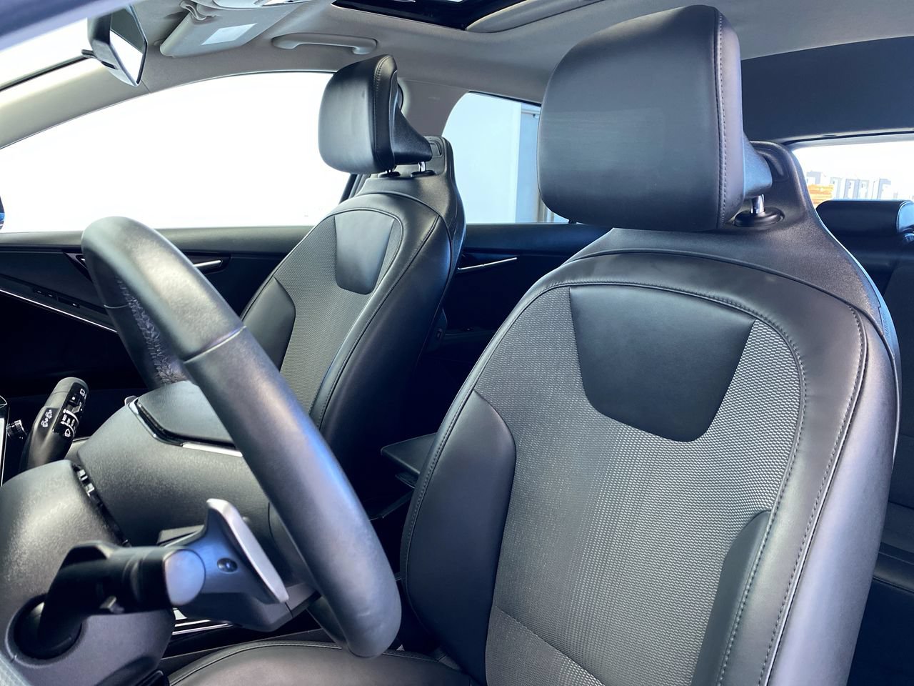 Certified 2023 Kia Niro EX Touring FWD image 20