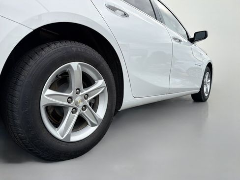Used 2020 Chevrolet Malibu LS w/ Driver Confidence Package II FWD image 14