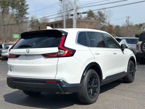 Used 2024 Honda CR-V EX image 5