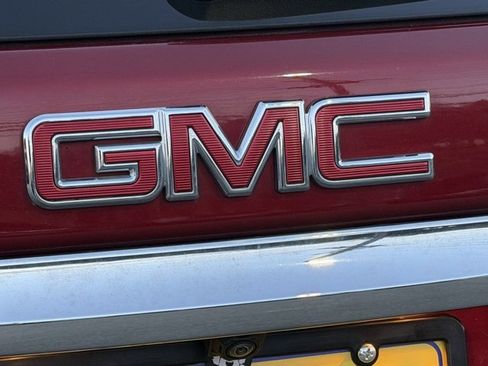 Used 2020 GMC Terrain SLT w/ Preferred Package image 9