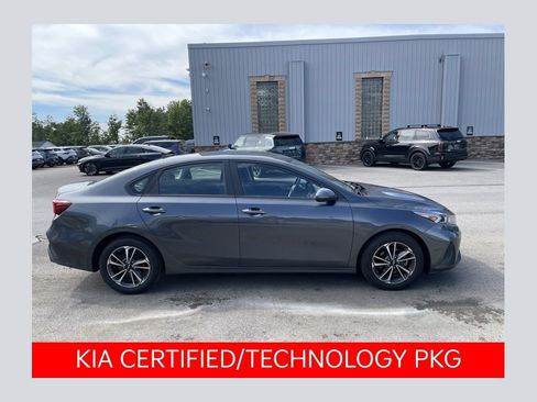Used 2023 Kia Forte LXS w/ LXS Technology Package FWD image 1