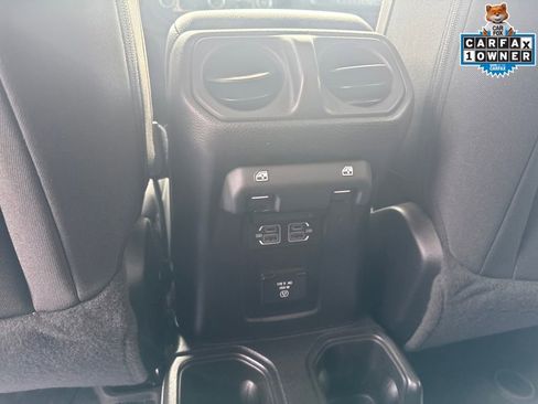 Used 2023 Jeep Wrangler Unlimited Rubicon w/ Cold Weather Group image 29